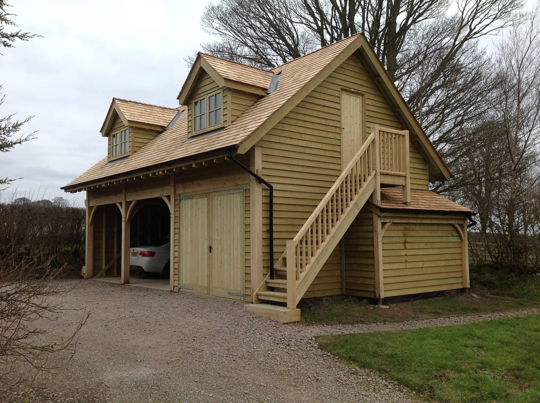 Oak double garage by Woodstyle Joinery